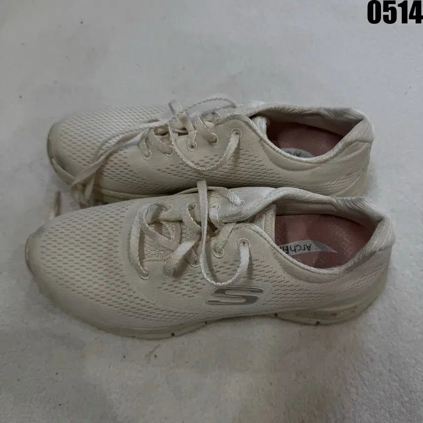 [BUNJANG] Skechers Arch Fit Women&
