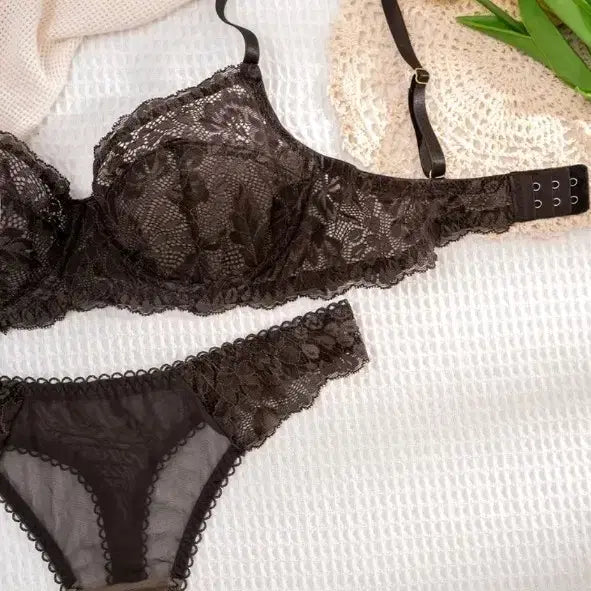 [BUNJANG] Lace Bra and Thong Set - Underwire, Thin Cup, Size L / 레이스 브라 + 티팬티 세트 얅은 컵 브라 언더와이어L