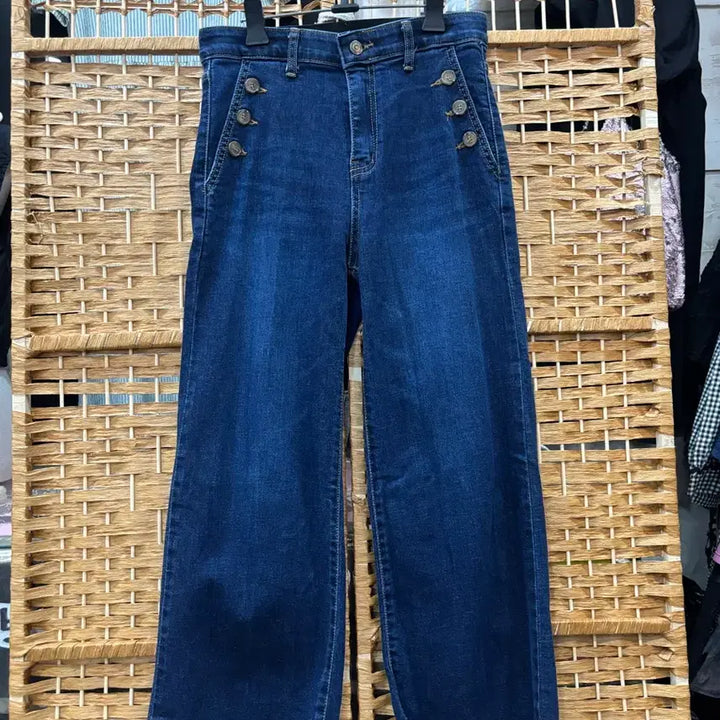 [BUNJANG] Denim Stretch Pants with Cut Hem and Button Detail / 데님 스판 바지