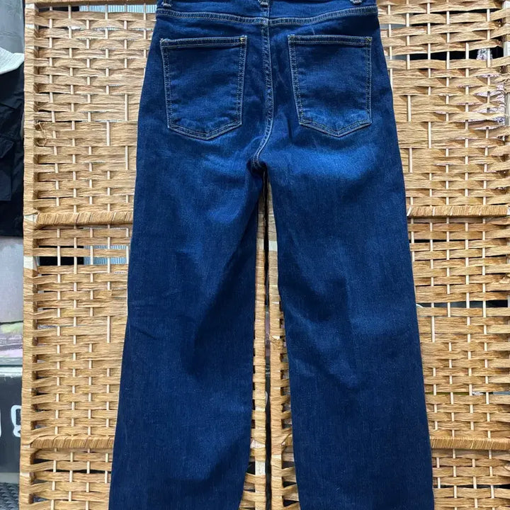 [BUNJANG] Denim Stretch Pants with Cut Hem and Button Detail / 데님 스판 바지