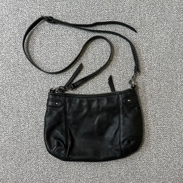 [BUNJANG] Coach Leather Shoulder Bag / Coach 코치 가죽 숄더백