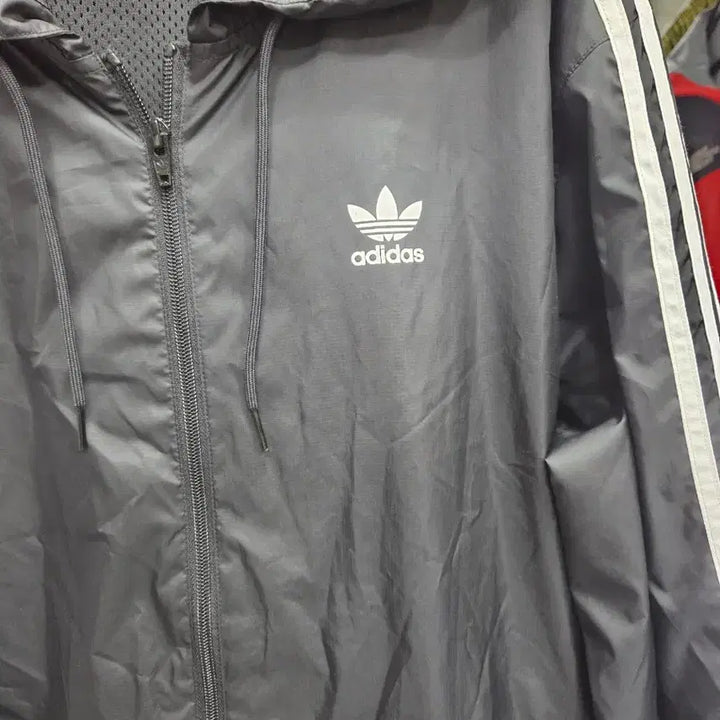 [BUNJANG] Adidas Three-Stripes Hooded Windbreaker Black / 아디다스 삼선 후드 바람막이 블랙