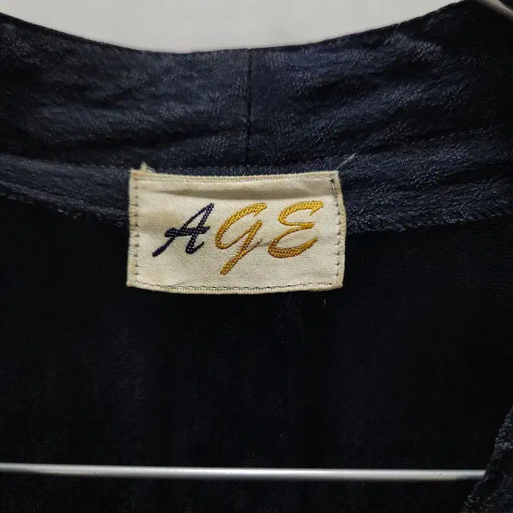 [BUNJANG] Vintage Avant-Garde Dot Black Blouse (S) / 빈티지 아방가르드 도트 블랙 블라우스 S