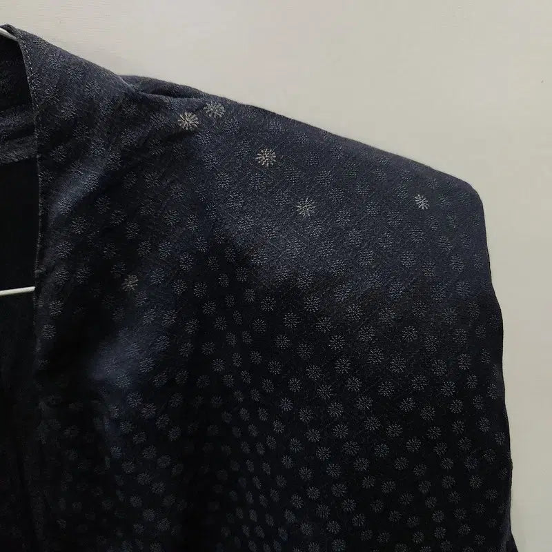 [BUNJANG] Vintage Avant-Garde Dot Black Blouse (S) / 빈티지 아방가르드 도트 블랙 블라우스 S