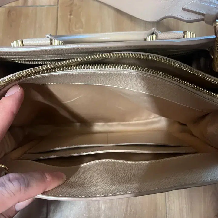 [BUNJANG] Salvatore Ferragamo Medium Gancini Today Bag / 페레가모 투데이백 미듐 정품