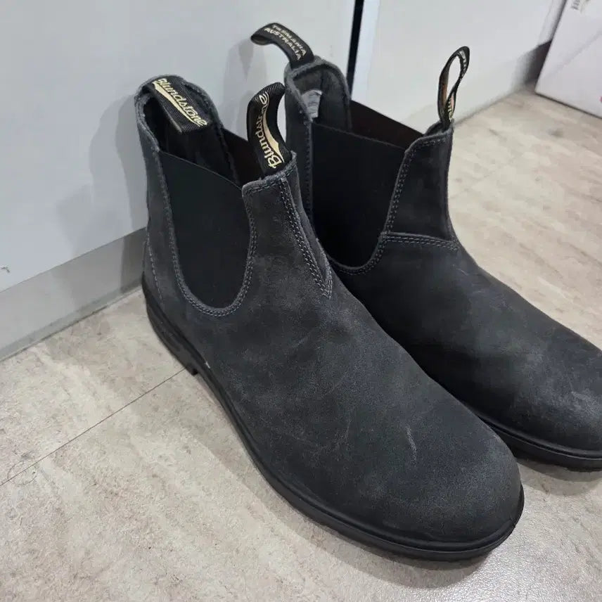 [BUNJANG] Blundstone Dark Grey Boots Size 10 / 블런드스톤 다크그레이 10