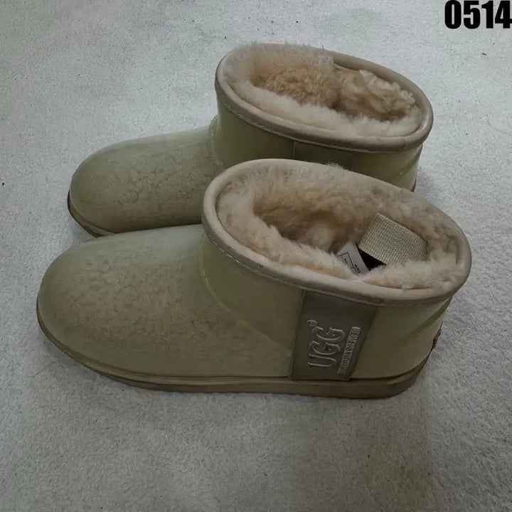 [BUNJANG] UGG Clear Jelly Mini Rain Boots (Size 235) / UGG 클리어 젤리 레인부츠 미니 235