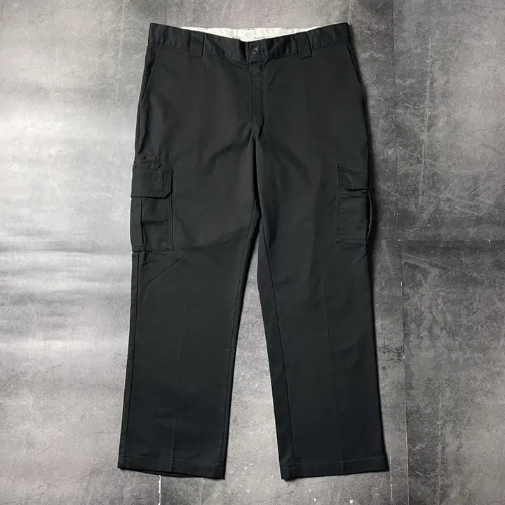 [BUNJANG] Dickies Black Regular Straight Fit Cargo Work Pants / DICKIES 디키즈 블랙 레귤러 스트레이트핏 카고 워크팬츠 A00965