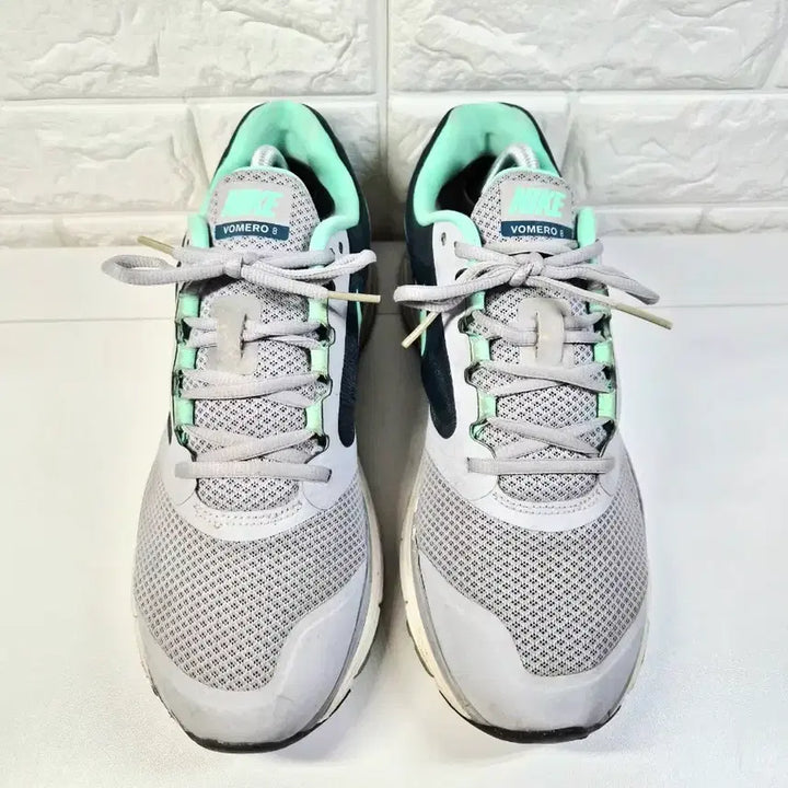 [BUNJANG] Nike Zoom Vomero 8 Running Shoes / 나이키 275 줌 보메로 8 런닝화 운동화