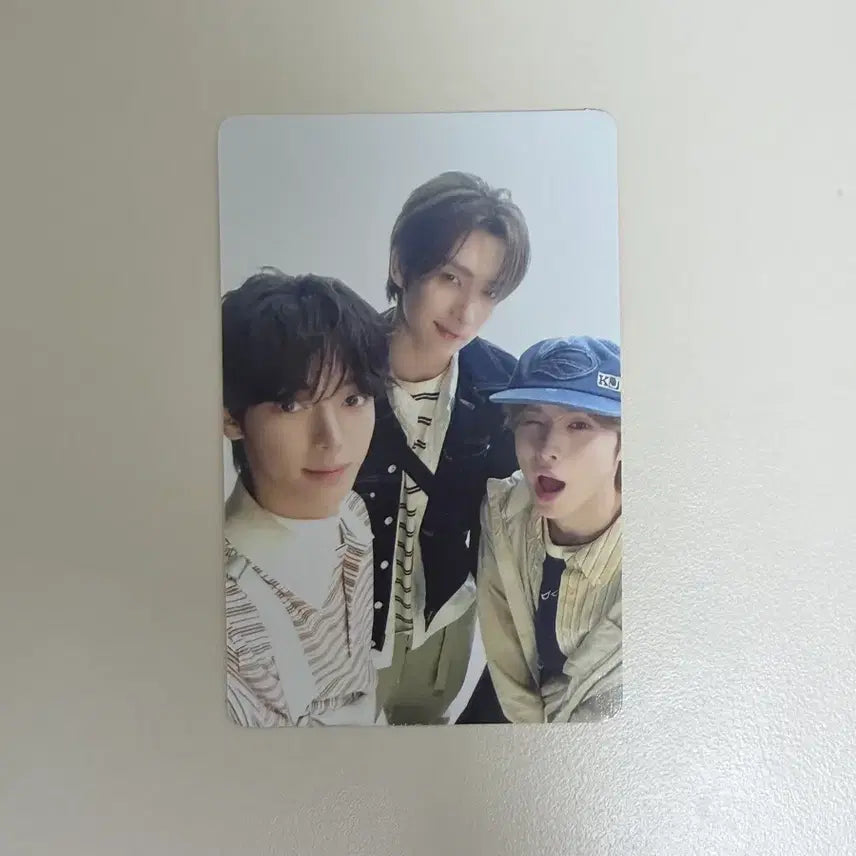 [BUNJANG] TWS HanJin, YoungJae, KyungMin Group Photocard / 투어스 한진 영재 경민 단체 포토카드