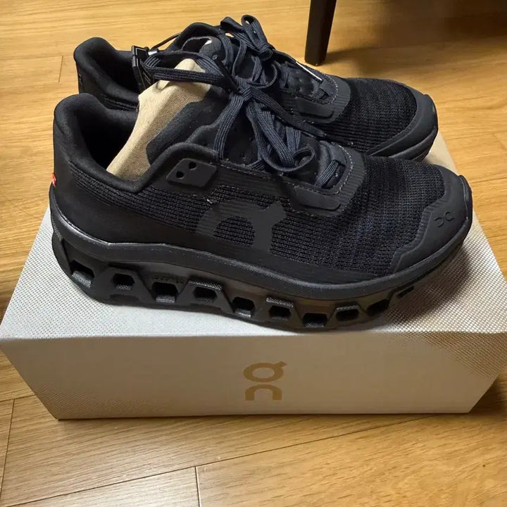 [BUNJANG] On Running Cloudmonster Void Black Running Shoes / 온러닝 클라우드몬스터 보이드 블랙 us 36.5