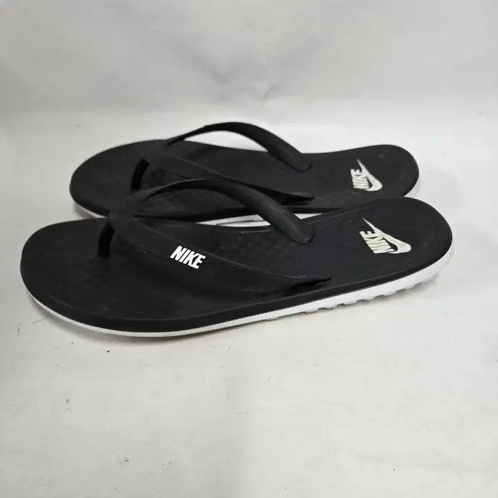 [BUNJANG] Nike Flip Flops Sandals Size 250-255 / 나이키 쪼리 슬리퍼 250~255