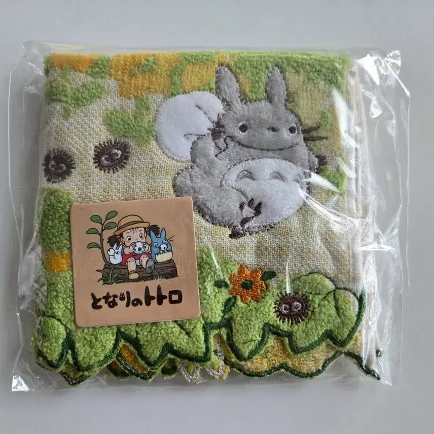 [BUNJANG] My Neighbor Totoro Embroidered Handkerchief / 이웃집 토토로 자수 손수건 새상품