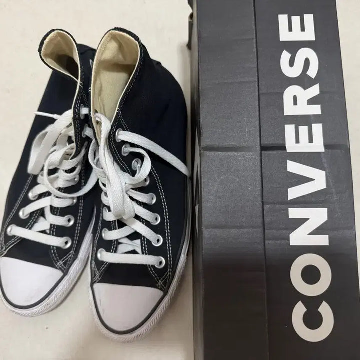 [BUNJANG] Converse Canvas High Top Sneakers Black Size 8.5 / 캔버스 하이 운동화 8.5