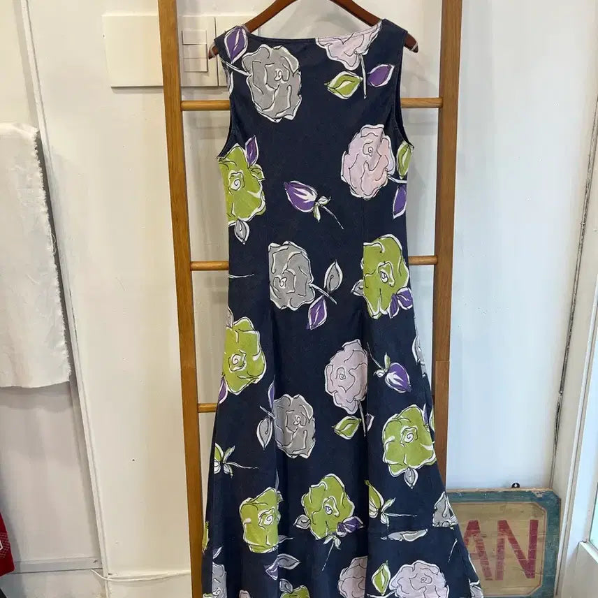 [BUNJANG] Laura Ashley Linen Floral Sleeveless Dress / 로라애슐리 린넨 플라워 민소매 원피스