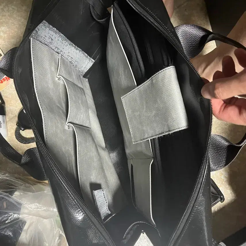 [BUNJANG] Freitag Roy All Black Messenger Bag / 프라이탁 로이 올검