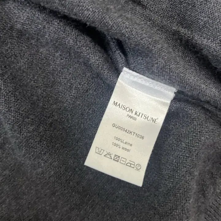 [BUNJANG] Maison Kitsuné Fox Head Patch Classic Cardigan Anthracite Mélange / 메종 키츠네 폭스 헤드 패치 클래식 가디건 앤트러사이트 멜란지