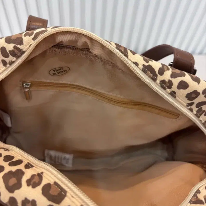 [BUNJANG] Hello Kitty Leopard Print Shoulder Bag / 헬로키티 레오파드 호피 숄더백