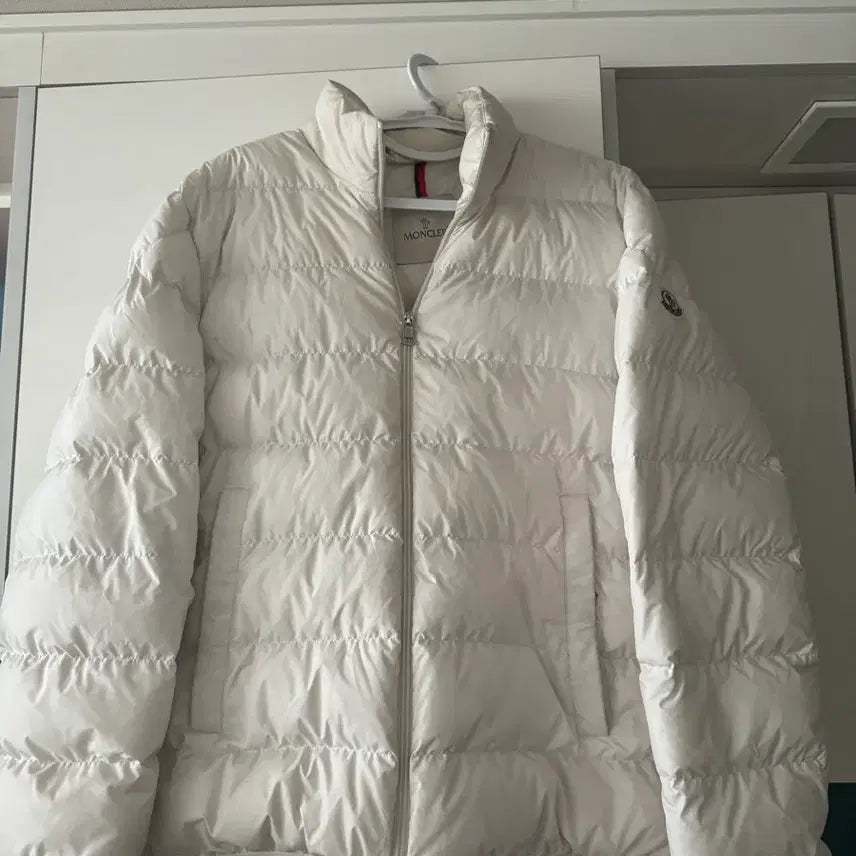 [BUNJANG] Moncler Bodinet Shorts Lightweight Down Jacket / 몽클레어 보디넷 쇼츠 경량패딩