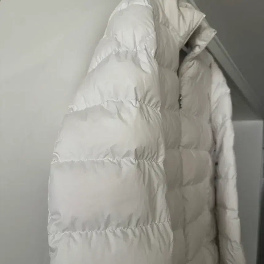 [BUNJANG] Moncler Bodinet Shorts Lightweight Down Jacket / 몽클레어 보디넷 쇼츠 경량패딩