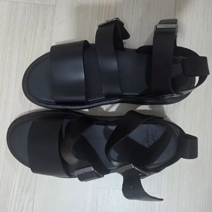 [BUNJANG] Dr. Martens Gryphon Sandal Black / 닥터마틴 그리폰 샌들 블랙 280