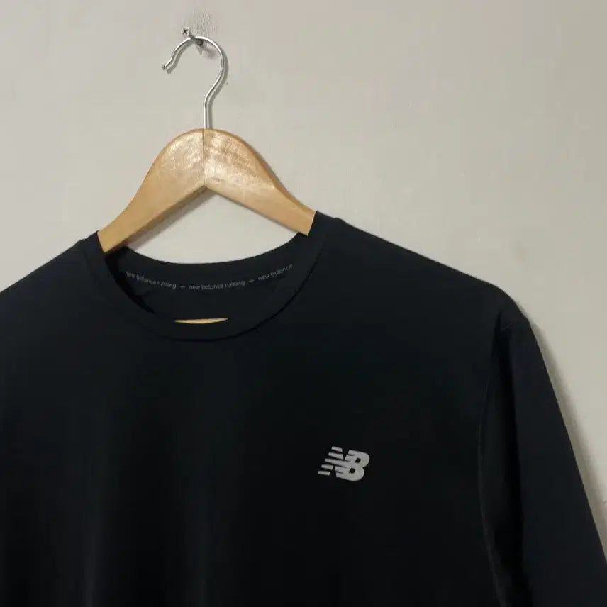 [BUNJANG] New Balance Performance Span Loose Fit Short Sleeve T-Shirt / 105 뉴발란스 기능성 스판 루즈핏 반팔티 정품