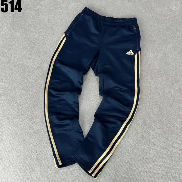 [BUNJANG] Adidas Navy Three-Stripes Track Pants Size 90 / 아디다스 네이비 삼선 트레이닝 바지 90