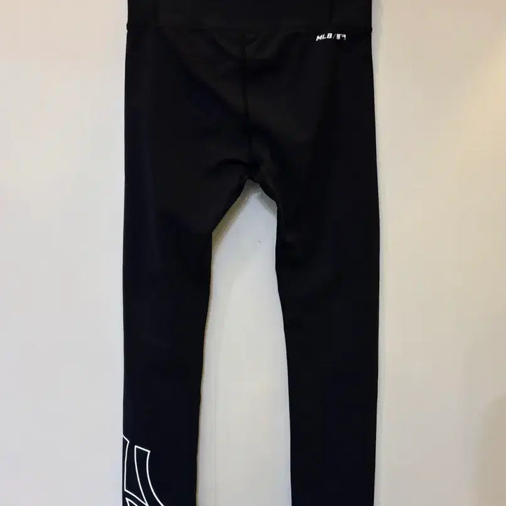 [BUNJANG] MLB New York Yankees Leggings (Black, XS) / MLB 뉴욕 양키스 레깅스 허리(23~24)XS