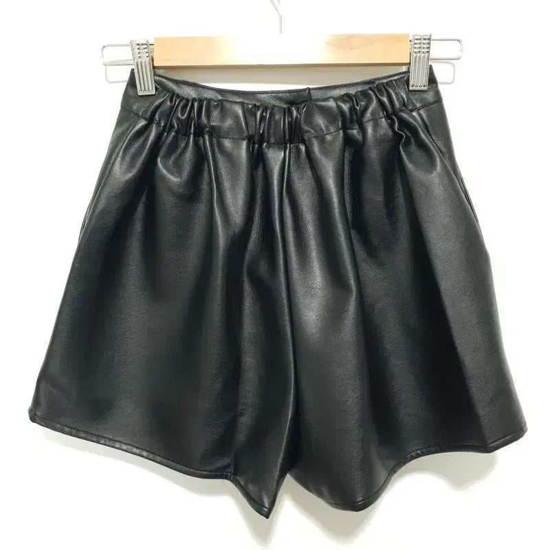 [BUNJANG] Leather Fleece Lined Shorts with Back Banding / 뒷밴딩 기모 레더 숏 팬츠 F_M1188