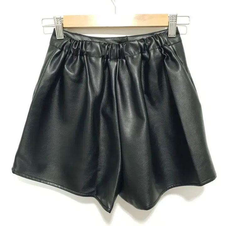 [BUNJANG] Leather Fleece Lined Shorts with Back Banding / 뒷밴딩 기모 레더 숏 팬츠 F_M1188