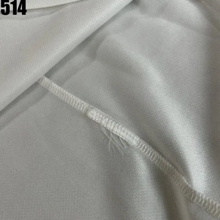 [BUNJANG] Adidas Three Stripe V-Neck Long Sleeve T-Shirt White 95 / 아디다스 삼선 V넥 긴팔 티셔츠 화이트 95