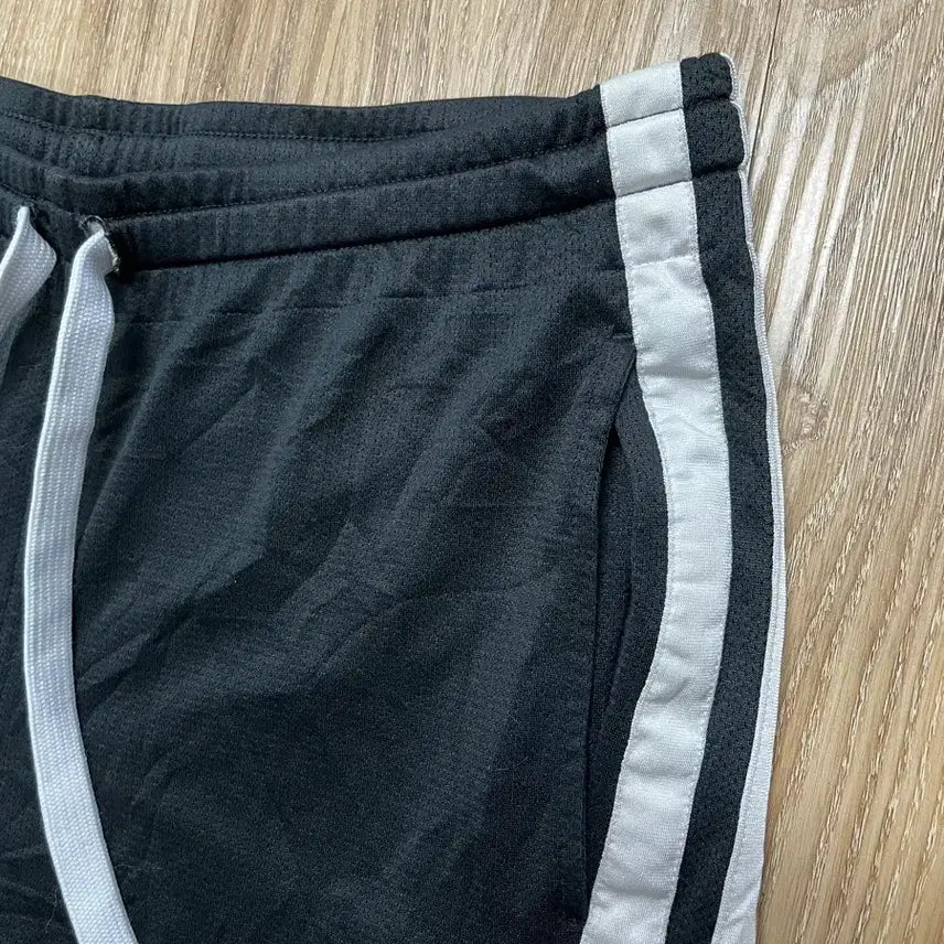 [BUNJANG] Nike Old School Track Shorts / 나이키 올드스쿨 반바지 L
