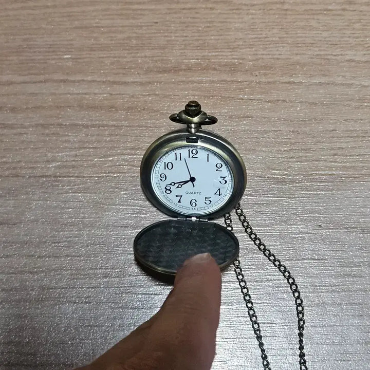 [BUNJANG] Vintage USA Flag Eagle Pocket Watch Necklace / 빈티지 미국 국기 독수리 회중시계 목걸이