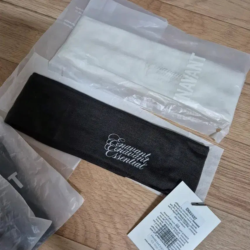 [BUNJANG] ENAVANT Tencel &amp; Wool Headband (Charcoal/White) / [새상품]ENAVANT 에나반트 헤어밴드 운동필수템! 차콜/화이트