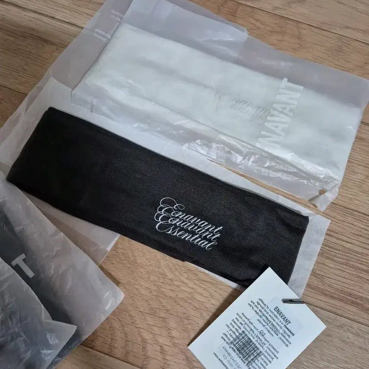 [BUNJANG] ENAVANT Tencel &amp; Wool Headband (Charcoal/White) / [새상품]ENAVANT 에나반트 헤어밴드 운동필수템! 차콜/화이트