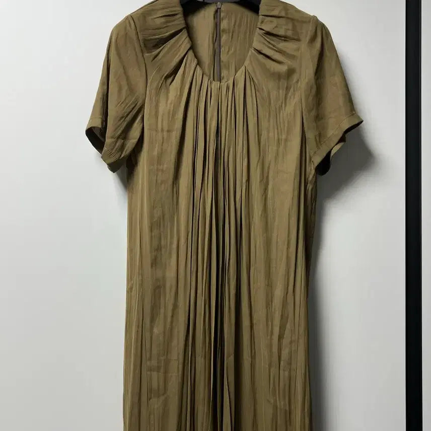 [BUNJANG] Shirring Dress Khaki Color / 셔링 고급 컬러 예쁜 원피스