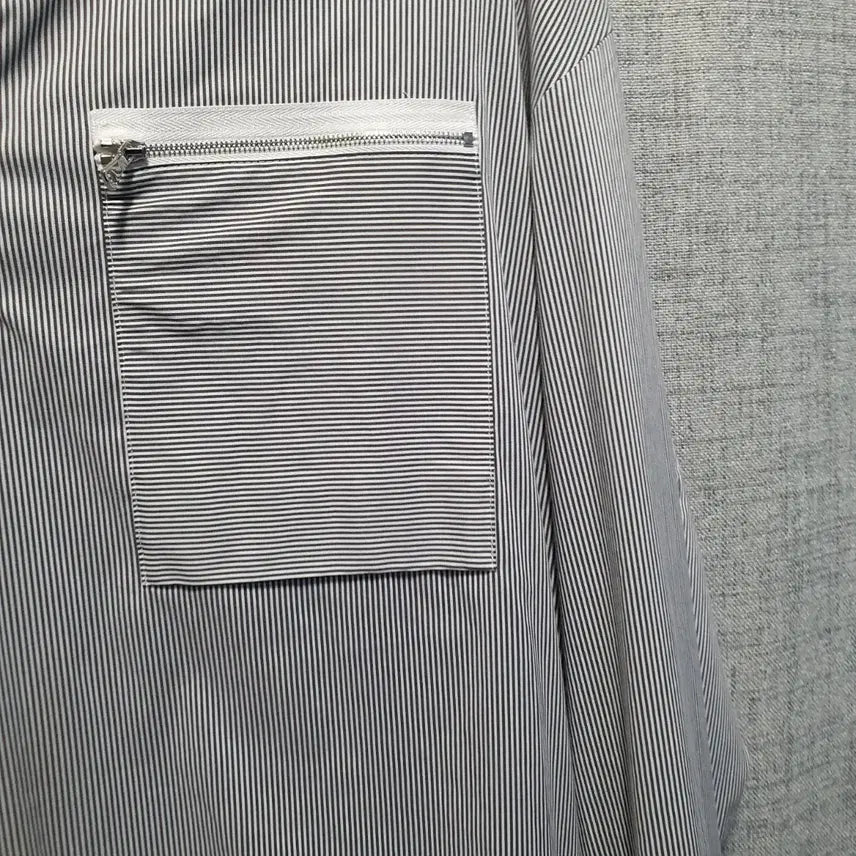 [BUNJANG] System Straight Henley Neck Pocket Pullover Shirt / 시스템 스트라이트 헨리넥 포켓 풀오버 셔츠 100