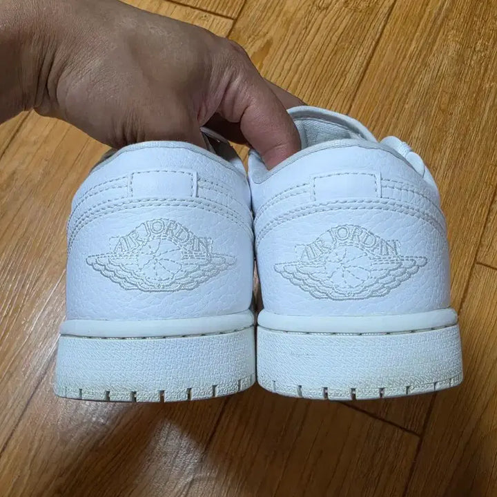 [BUNJANG] Nike Air Jordan 1 Low Triple White / 나이키 에어 조던 1 로우 트리플화이트(250)