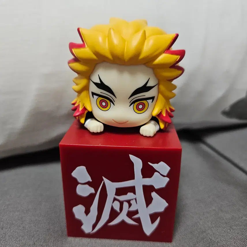 [BUNJANG] Demon Slayer Kyojuro Rengoku Mini Figure Set / 귀멸의 칼날 렌고쿠 쿄쥬로 피규어 세트