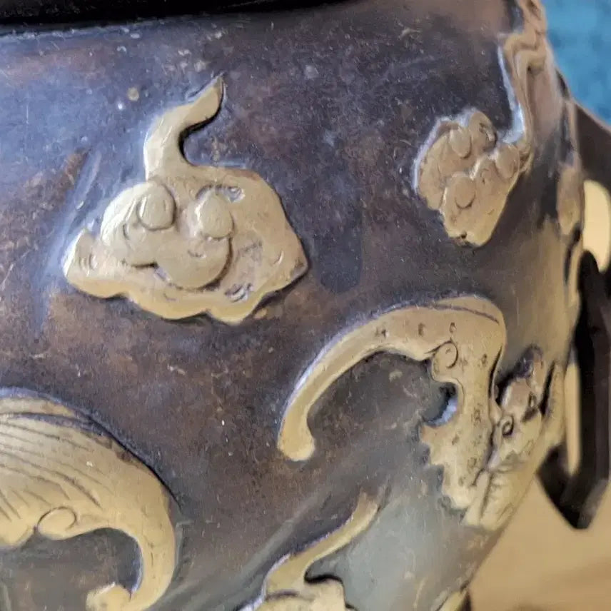 [BUNJANG] Antique Bronze Brazier with Cloud and Bat Motif / 수백년된 동으로된  화로