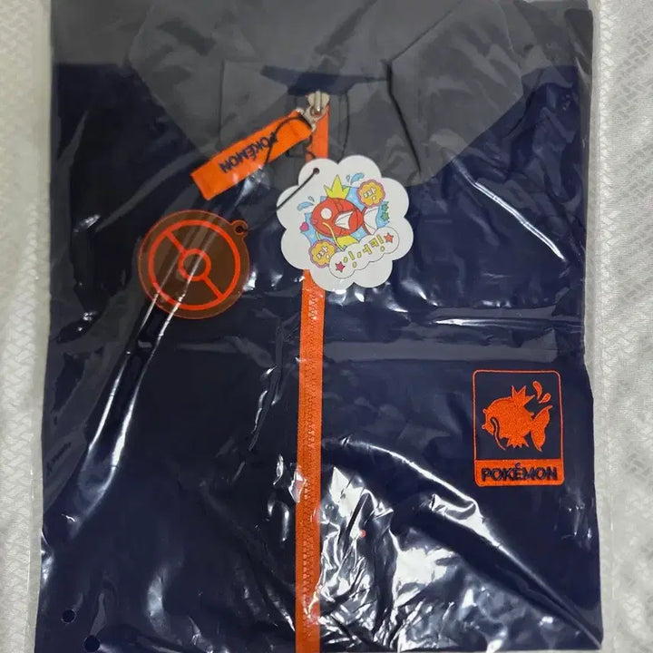 [BUNJANG] Pokemon Magikarp Windbreaker / 포켓몬스터 잉어킹 바람막이 새상품 바막 포켓몬런