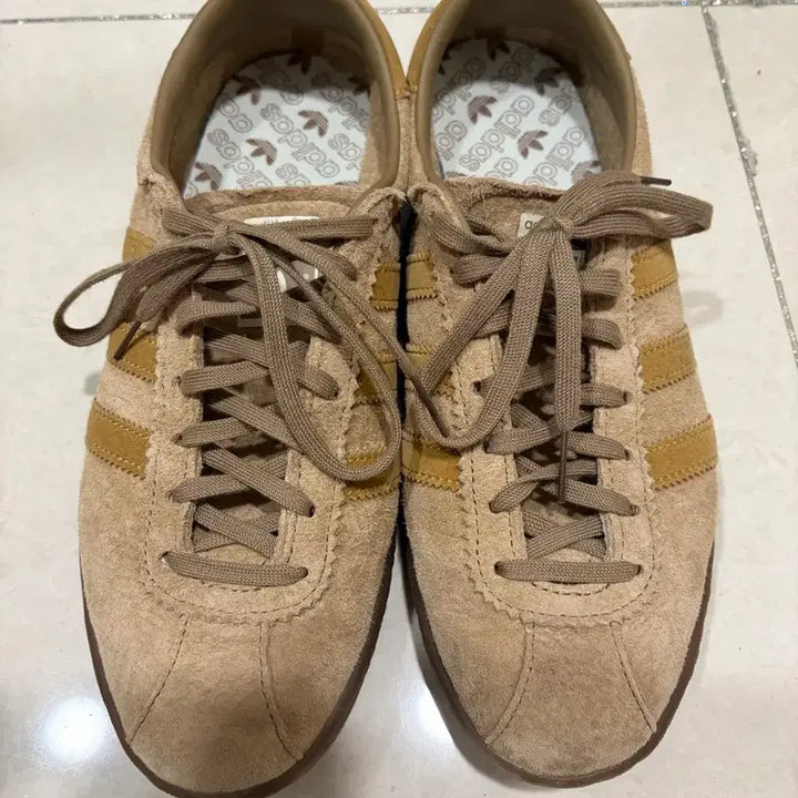 [BUNJANG] Adidas Tobacco Pantone Mesa Sneakers (255) / 아디다스 토바코 팬톤 메사 255