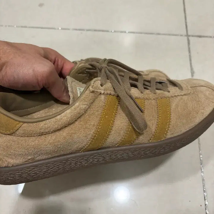 [BUNJANG] Adidas Tobacco Pantone Mesa Sneakers (255) / 아디다스 토바코 팬톤 메사 255