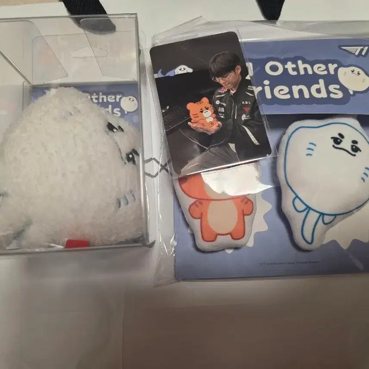 [BUNJANG] T1 Faker Other Friends Doll + Photocard Set / T1 Other Friends 인형 + 포토카드 세트  오너