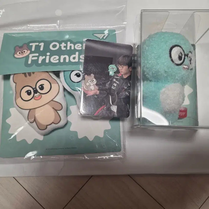 [BUNJANG] T1 Other Friends Doran Plush + Photocard Set / T1 Other Friends 봉제인형 + 포토카드 세트 도란