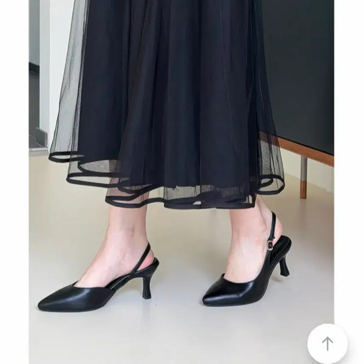 [BUNJANG] 245 Black Slingback Shoes with Wide Fit / 유엠  245, 발볼 늘림 검은색 슬링백 구두