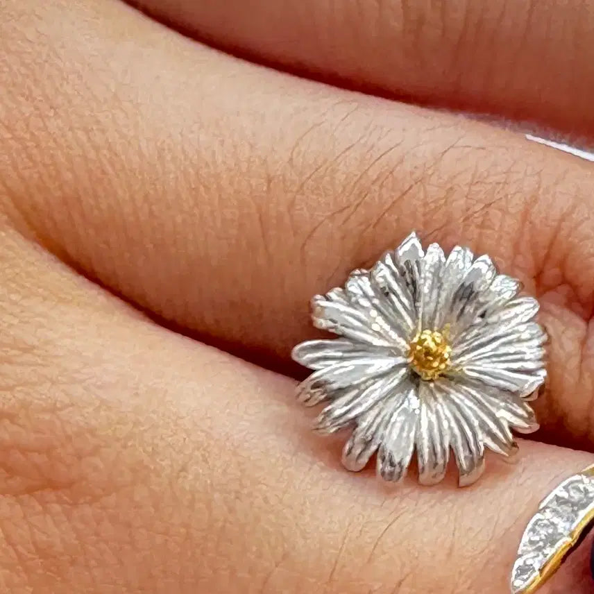 [BUNJANG] Daisy Flower Earrings / 수별 데이지 꽃 귀걸이 팝니다