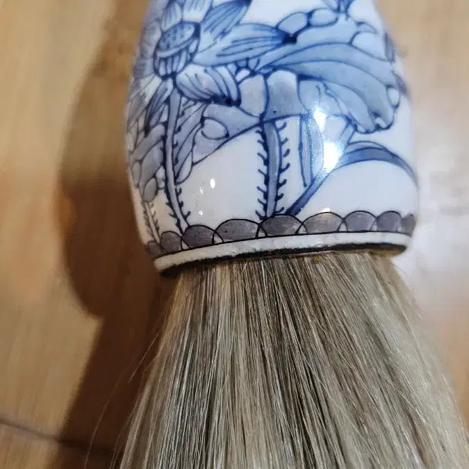 [BUNJANG] Antique Blue-and-White Porcelain Peony and Dragon Brush / 골동품청화백자모란운용문대붓