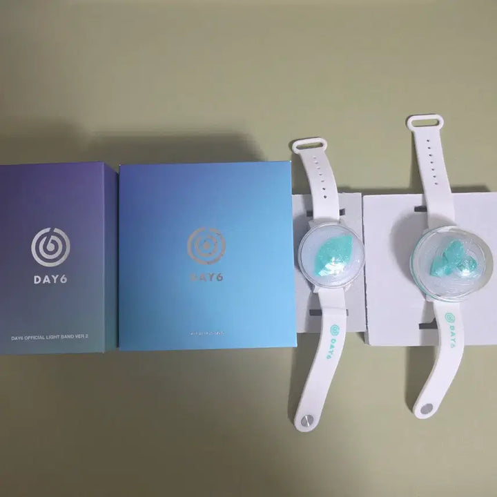 [BUNJANG] Day6 Made Watch 1 &amp; 2 Bundle Set / 데이식스 마데워치1 마데워치2 일괄판매