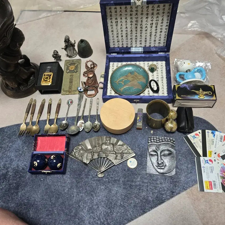 [BUNJANG] Assorted Collectibles Bundle Set / >묻지마 수집품 일괄<